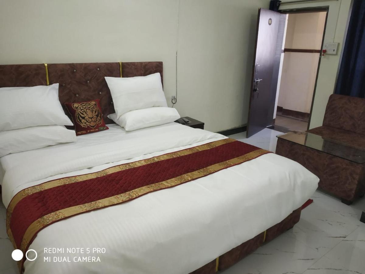 Hotel Kumkum Chhaya Panna Ngoại thất bức ảnh