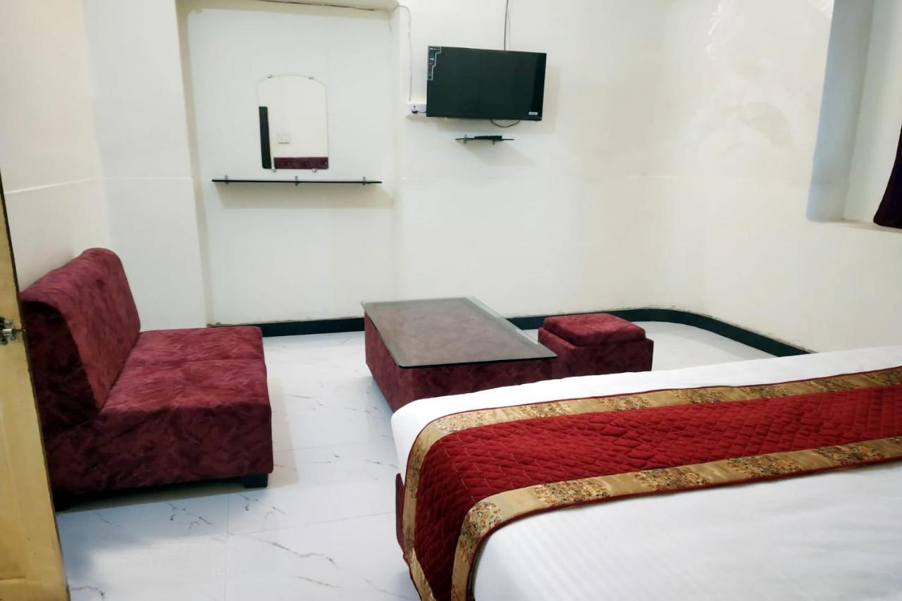 Hotel Kumkum Chhaya Panna Ngoại thất bức ảnh
