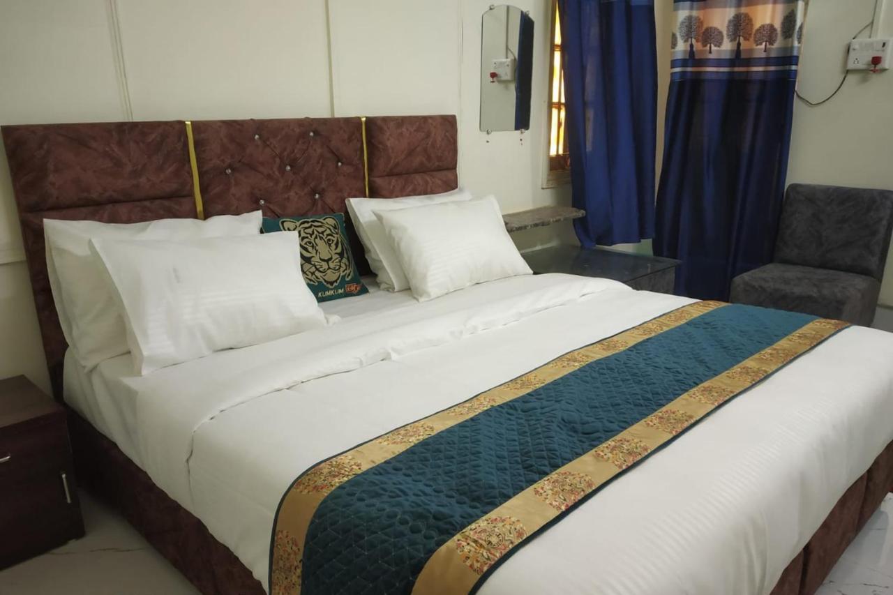 Hotel Kumkum Chhaya Panna Ngoại thất bức ảnh