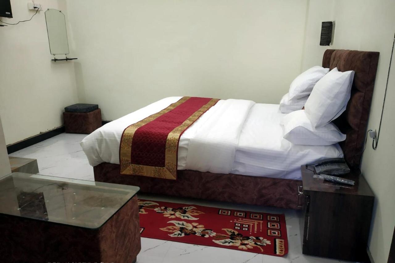 Hotel Kumkum Chhaya Panna Ngoại thất bức ảnh